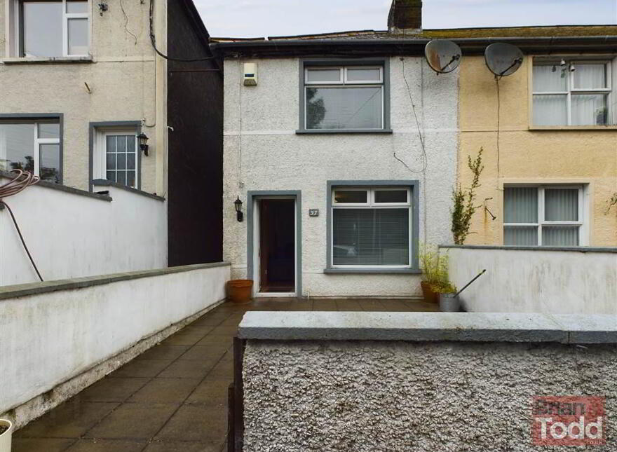 Ballysnod Road, Larne, BT40 3BZ