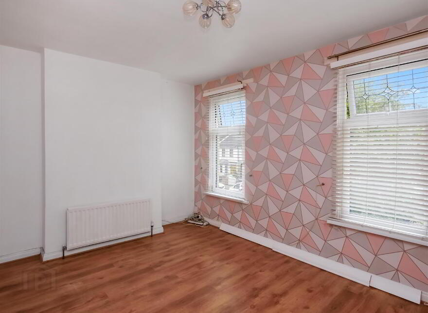 38 Shaftesbury Avenue, Ormeau Road, Belfast, BT7 2ES