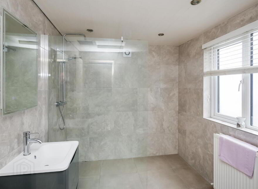 38 Shaftesbury Avenue, Ormeau Road, Belfast, BT7 2ES