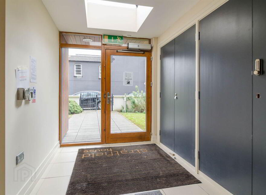 9 Stratfield House, Wellington Park Terrace, Belfast, BT9 6DR