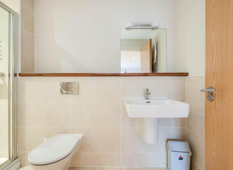 9 Stratfield House, Wellington Park Terrace, Belfast, BT9 6DR