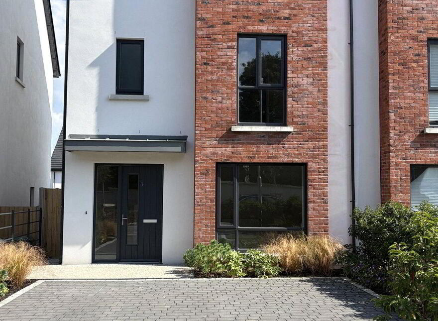 7 Grange Oaks Avenue, Kilternan, Kilternan, D18YD5R photo