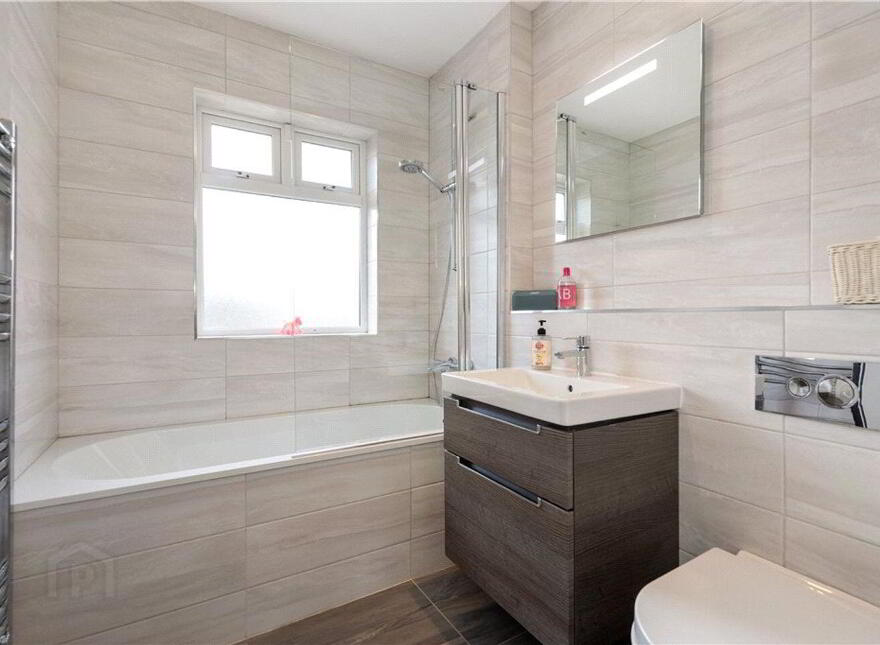 98 Mount Albany, Blackrock, Blackrock, A94P738