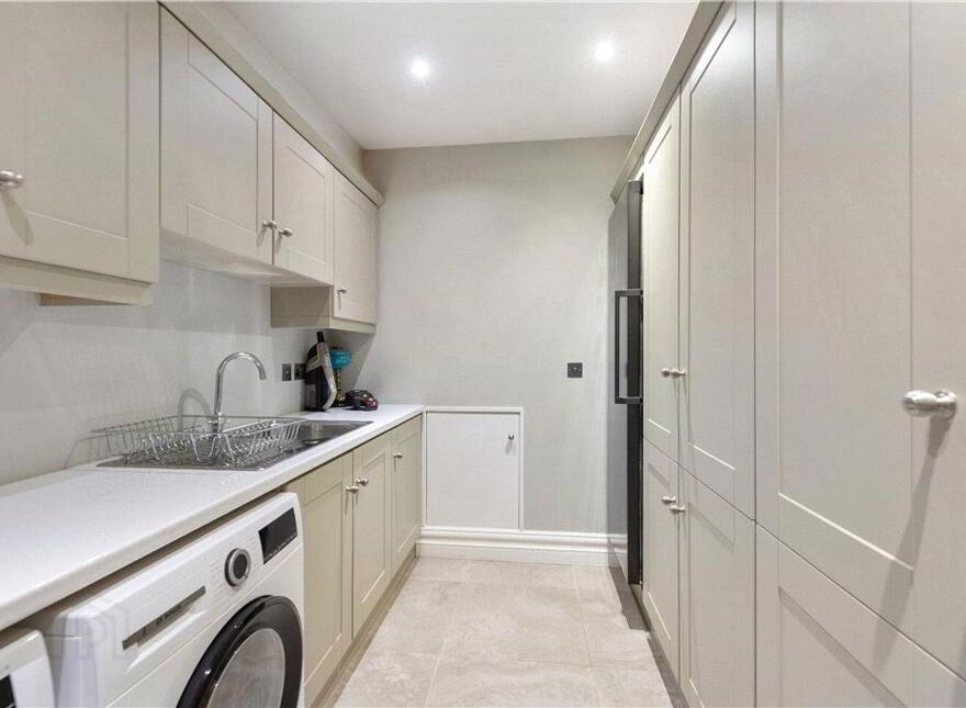 98 Mount Albany, Blackrock, Blackrock, A94P738