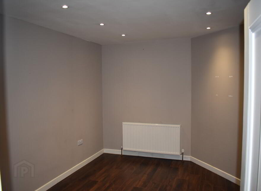 First Floor, 14-16 Conway Square, Newtownards, BT23 4DD