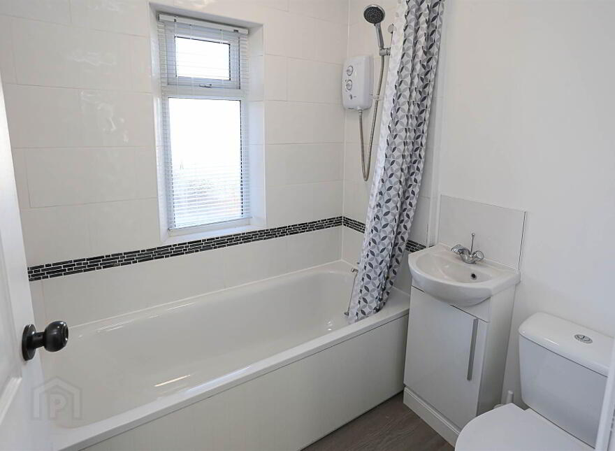 60 Loopland Drive, Belfast, BT6 9DX