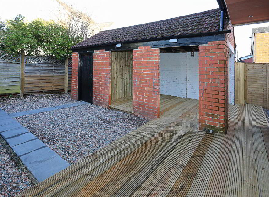 60 Loopland Drive, Belfast, BT6 9DX