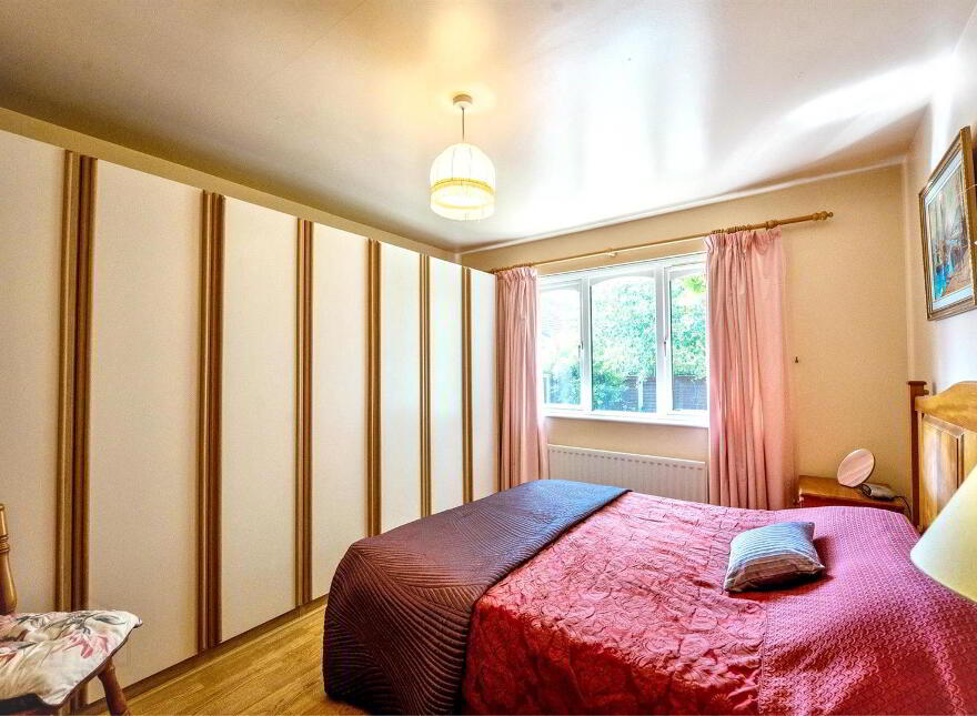 102 Kinedale Park, Ballynahinch, BT24 8YS