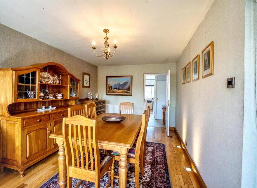 102 Kinedale Park, Ballynahinch, BT24 8YS