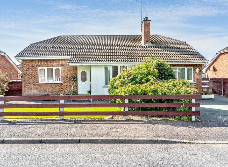 102 Kinedale Park, Ballynahinch, BT24 8YS