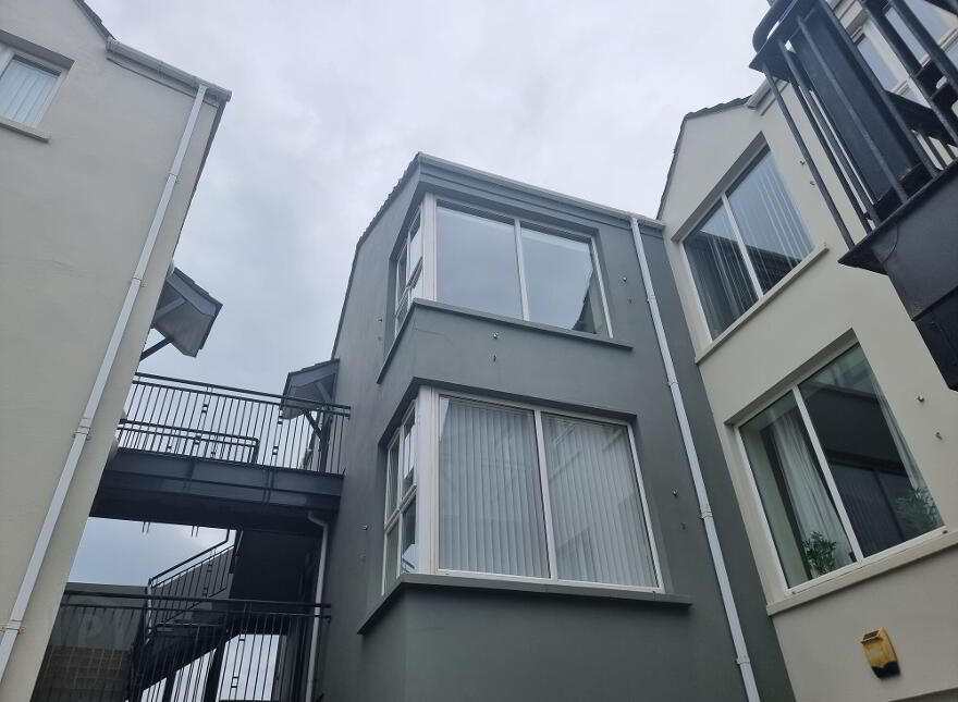 34 Old Castle Court, Portrush, BT56 8GR