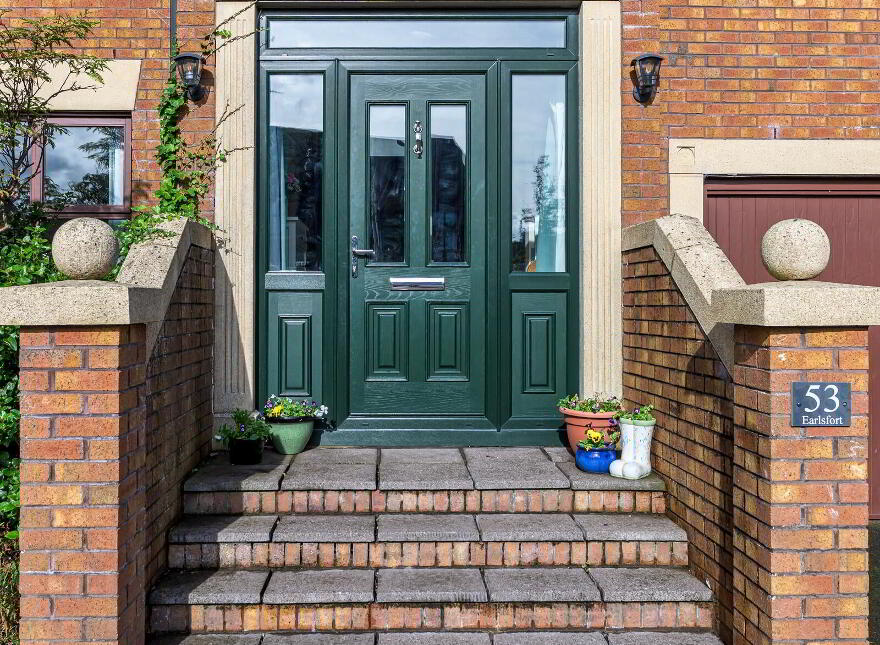 53 Earlsfort, Moira, BT67 0LY