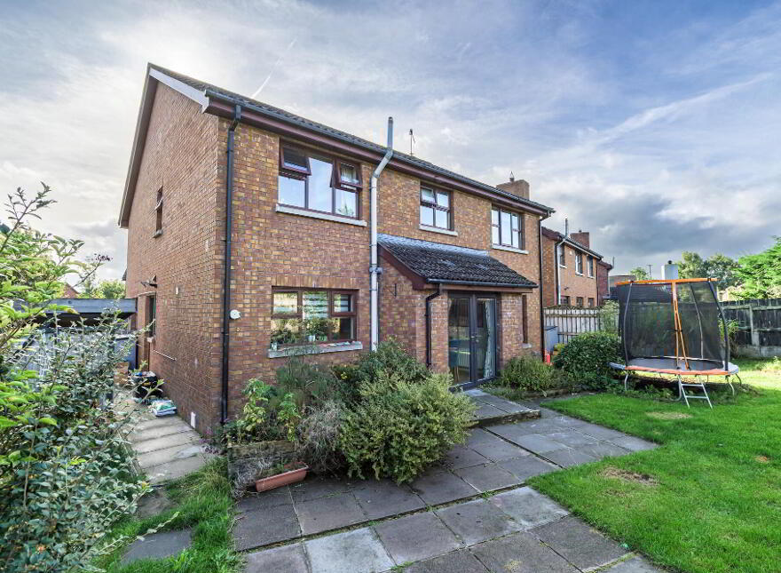 53 Earlsfort, Moira, BT67 0LY