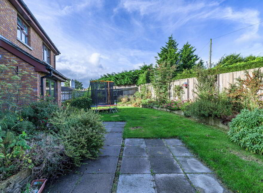 53 Earlsfort, Moira, BT67 0LY