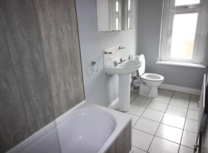 10 Olympia Parade, Belfast, BT12 6NT