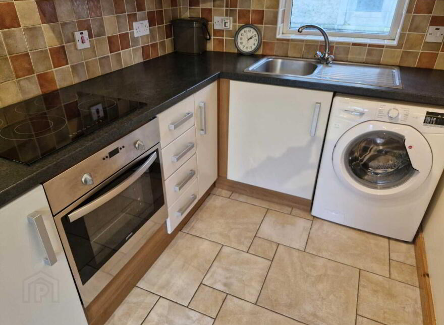 1 Peters Street, Warrenpoint, Newry, BT34 3HR