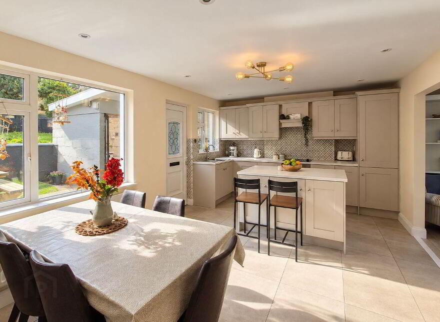3 Sandymount, Newport, F28AX24