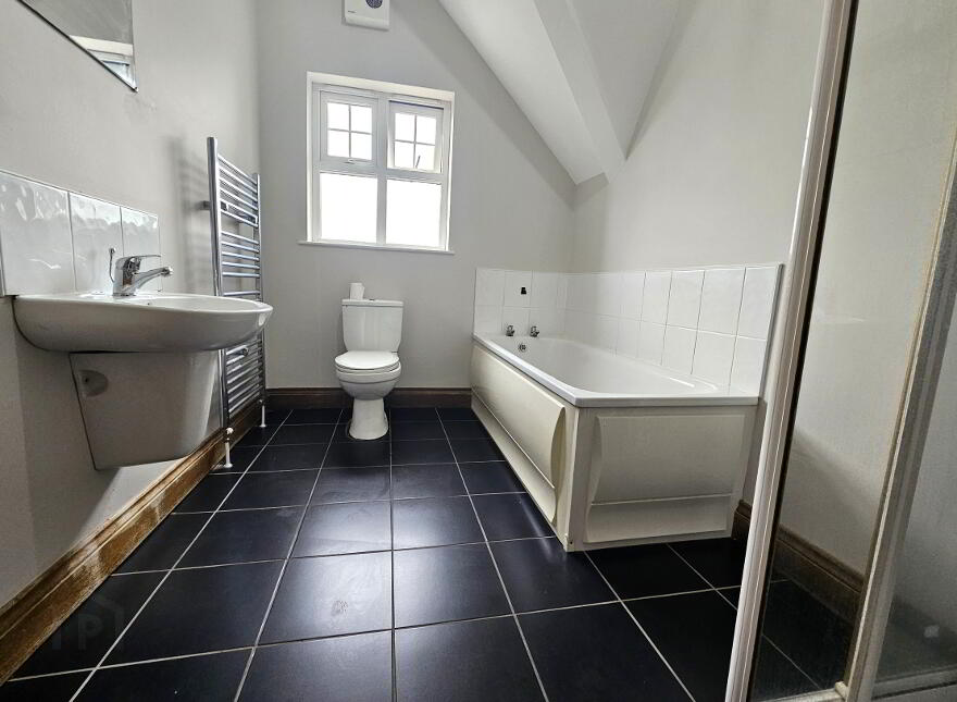 2 Kerryrose, 29c Oriel Road, Antrim, BT41 4HR