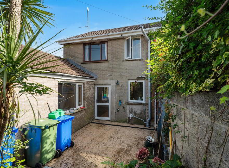 1 Gardenmore Road, Twinbrook, Belfast, BT17 0BH