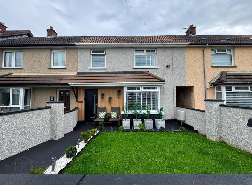 82 Carmeen Drive, Rathcoole, Newtownabbey, BT37 9DL