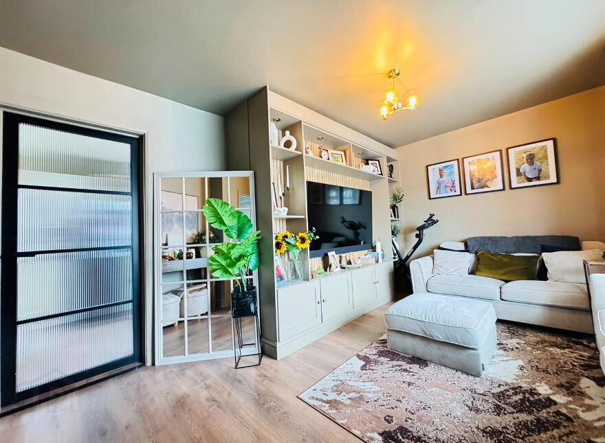 82 Carmeen Drive, Rathcoole, Newtownabbey, BT37 9DL