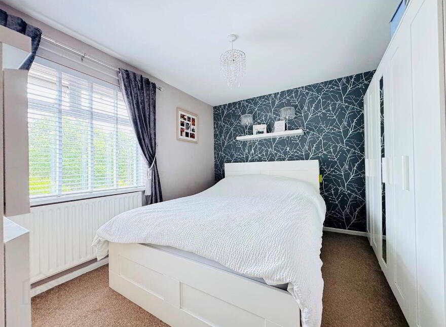 82 Carmeen Drive, Rathcoole, Newtownabbey, BT37 9DL