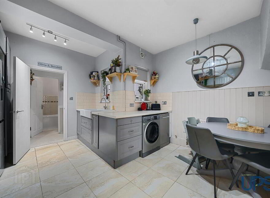 7 Upton Cottages, Glen Road, Belfast, BT11 8AH