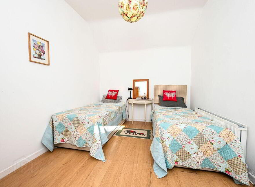 Inisfree, Fennell's Bay, Crosshaven, P43TE28