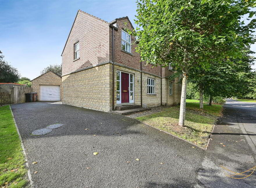 2 Alexandra Park, Muckamore, Antrim, BT41 4RD