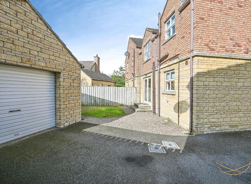 2 Alexandra Park, Muckamore, Antrim, BT41 4RD