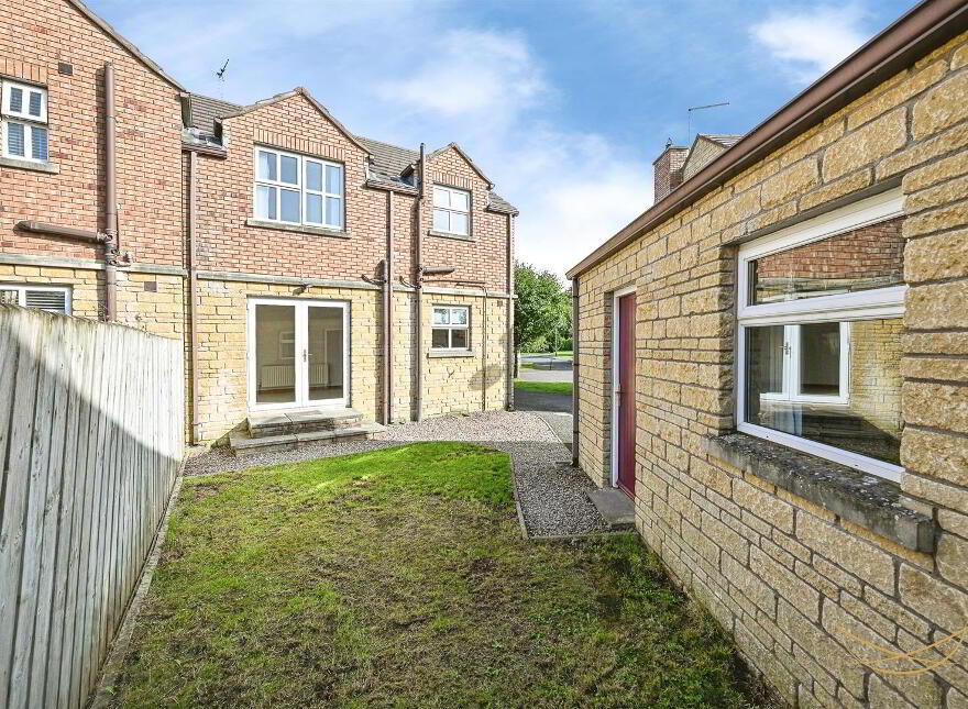2 Alexandra Park, Muckamore, Antrim, BT41 4RD