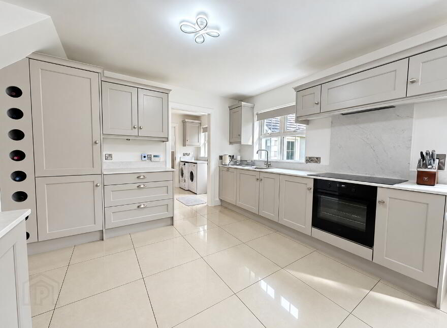 44 Hawthorn Hill, Newtowncunningham, F93DD74
