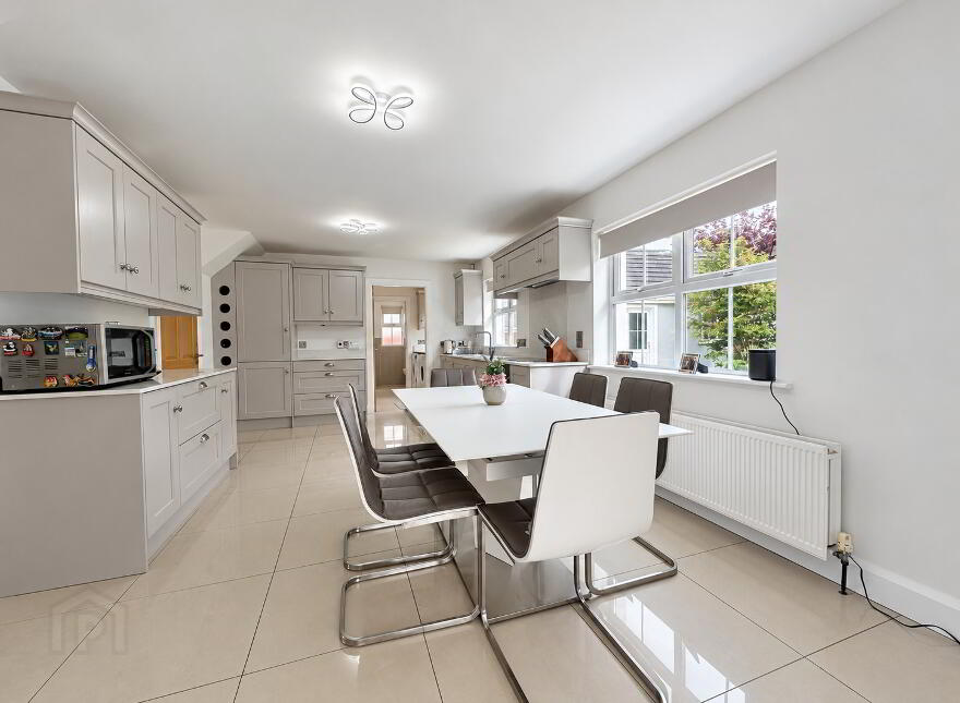44 Hawthorn Hill, Newtowncunningham, F93DD74