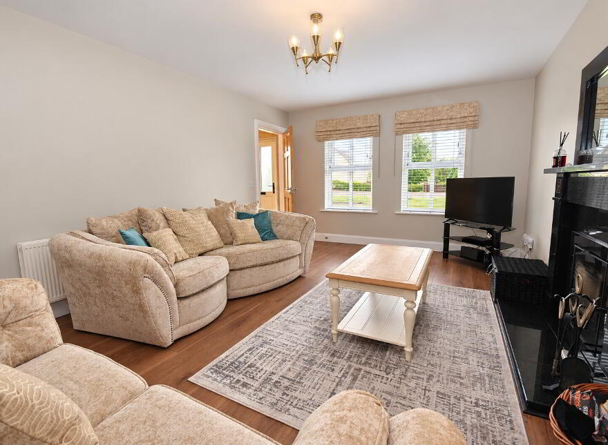 44 Hawthorn Hill, Newtowncunningham, F93DD74