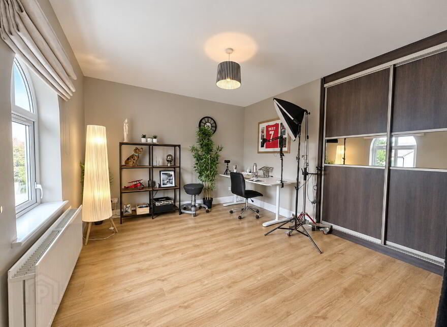 44 Hawthorn Hill, Newtowncunningham, F93DD74