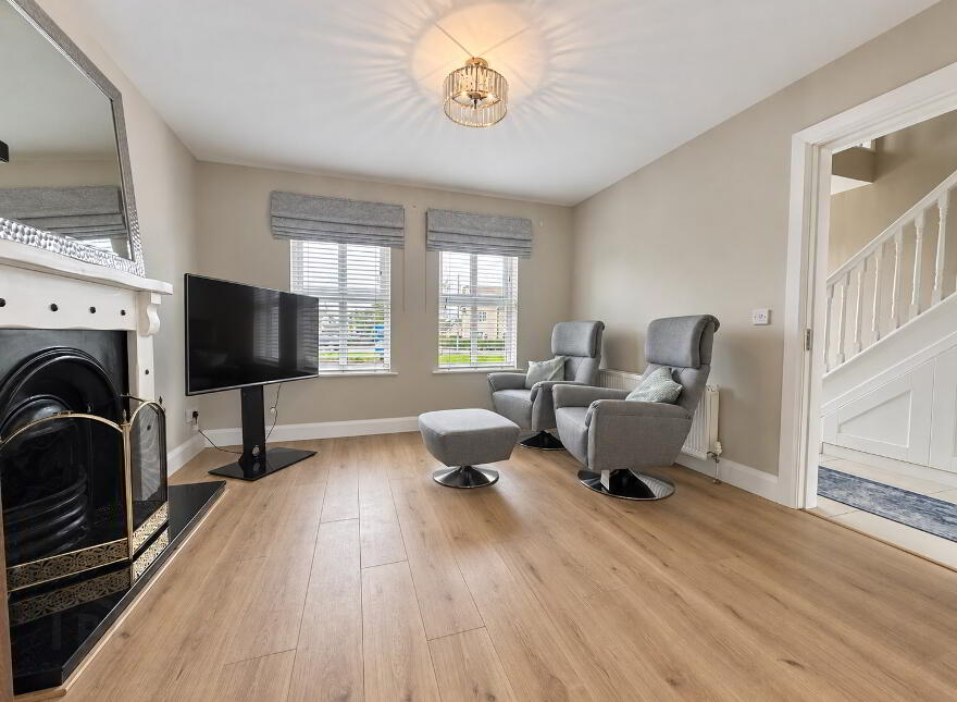 44 Hawthorn Hill, Newtowncunningham, F93DD74