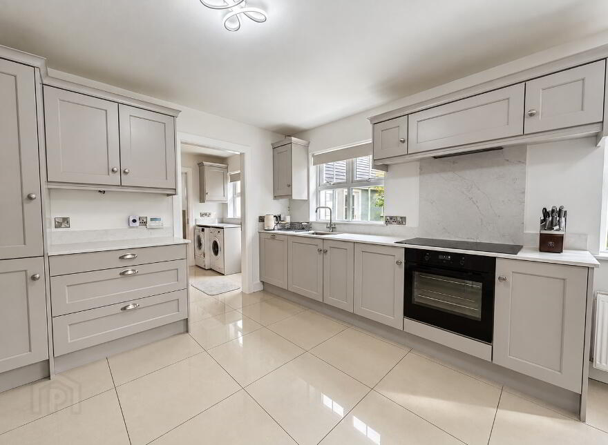 44 Hawthorn Hill, Newtowncunningham, F93DD74