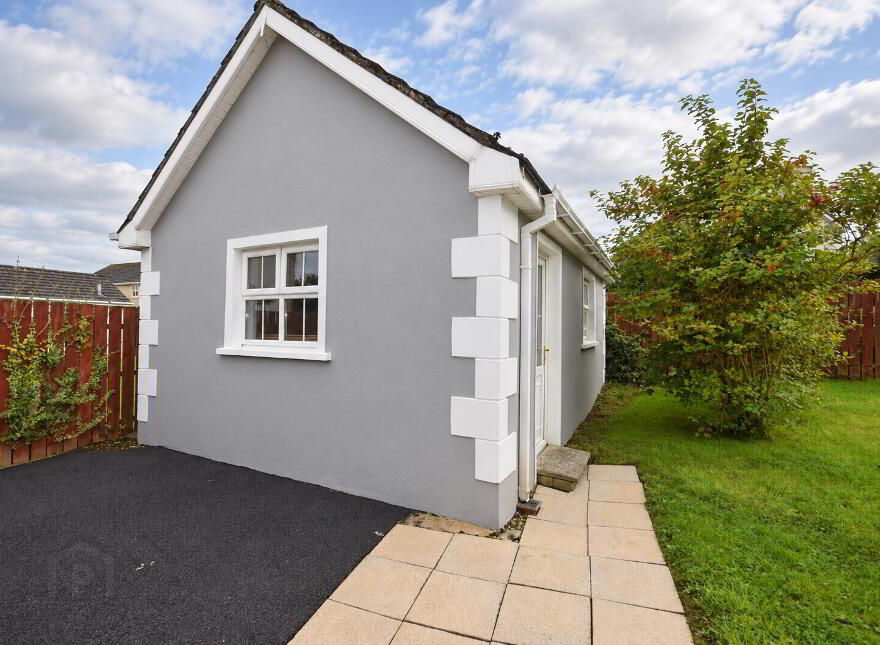 44 Hawthorn Hill, Newtowncunningham, F93DD74