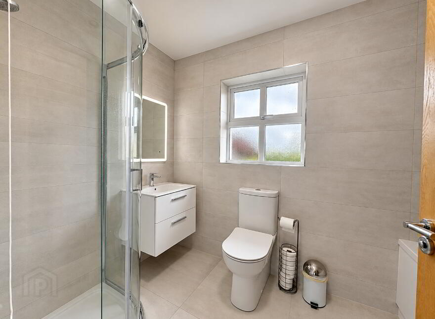 44 Hawthorn Hill, Newtowncunningham, F93DD74