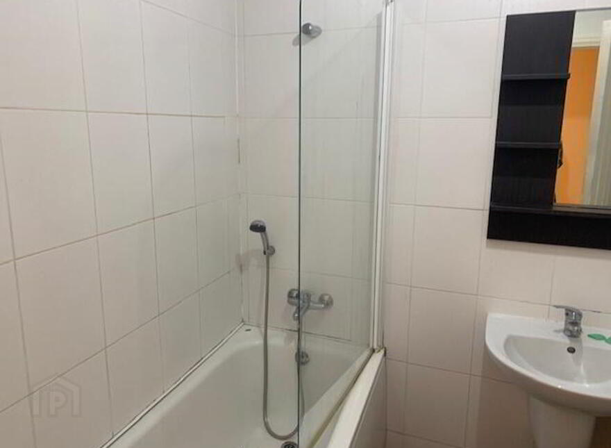 Apt 38, Bell Towers, South, Belfast, BT6 0GR
