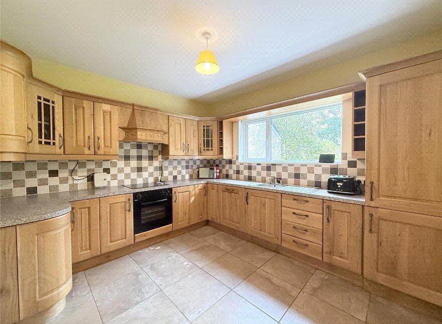163 Legavallon Road, Dungiven, BT47 4QN
