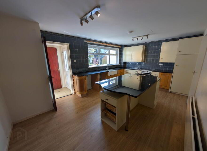 27 St John`s Place, Larne, BT40 1TB