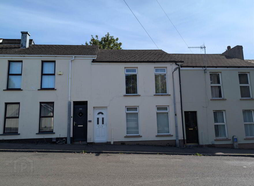 27 St John`s Place, Larne, BT40 1TB