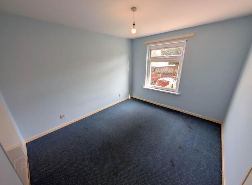 27 St John`s Place, Larne, BT40 1TB