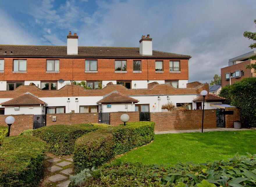 4 White Oaks, Roebuck Road, Goatstown, Goatstown, D14DT22