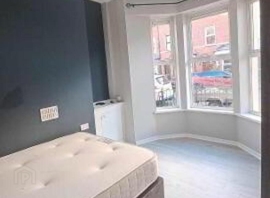 Room 1, 13 Lothair Avenue, Belfast, BT15 2HU