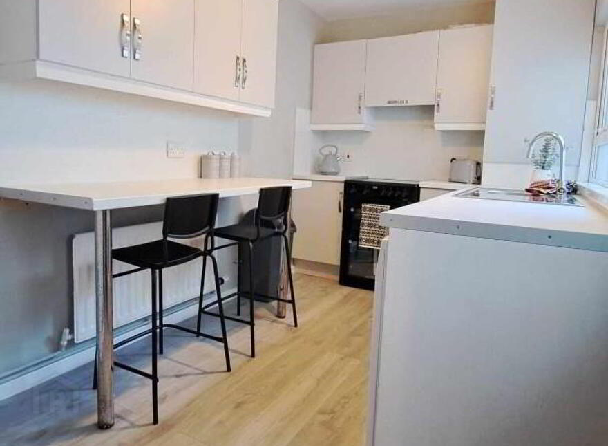 Room 1, 13 Lothair Avenue, Belfast, BT15 2HU