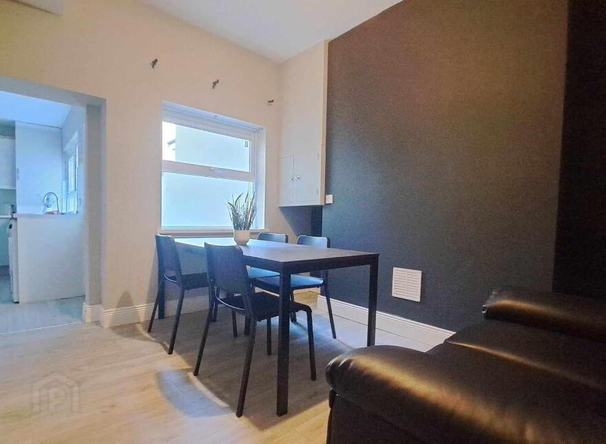 Room 1, 13 Lothair Avenue, Belfast, BT15 2HU