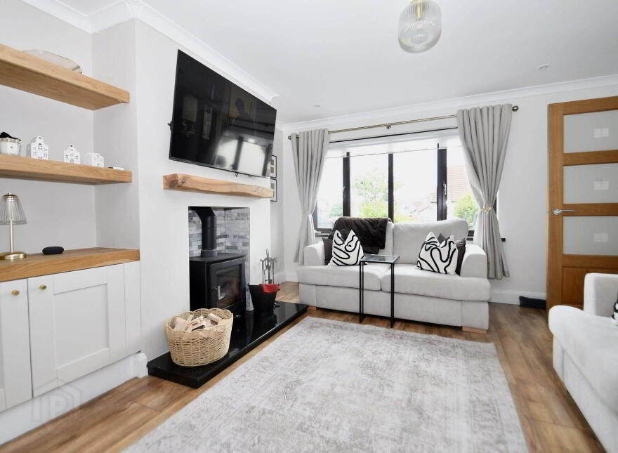 42 Glen River Park, Glenavy, Crumlin, BT29 4FX