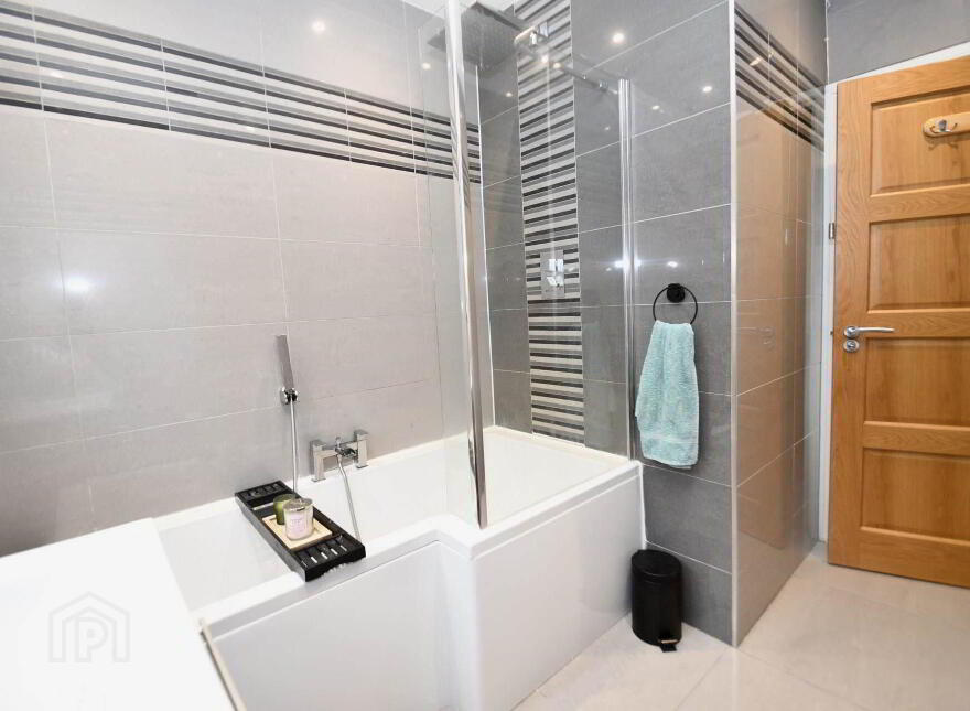 42 Glen River Park, Glenavy, Crumlin, BT29 4FX
